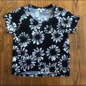 Fever Black White Floral Waffle Knit Short Sleeve Blouse Top Women’s Size Small